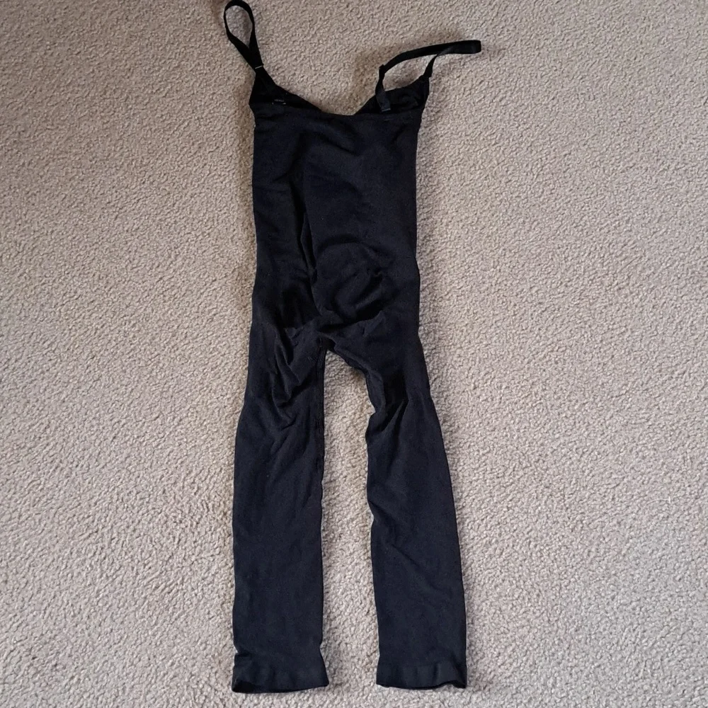 SMALL   SKIMS LONGLINE BODYSUIT - Picture 10 of 10